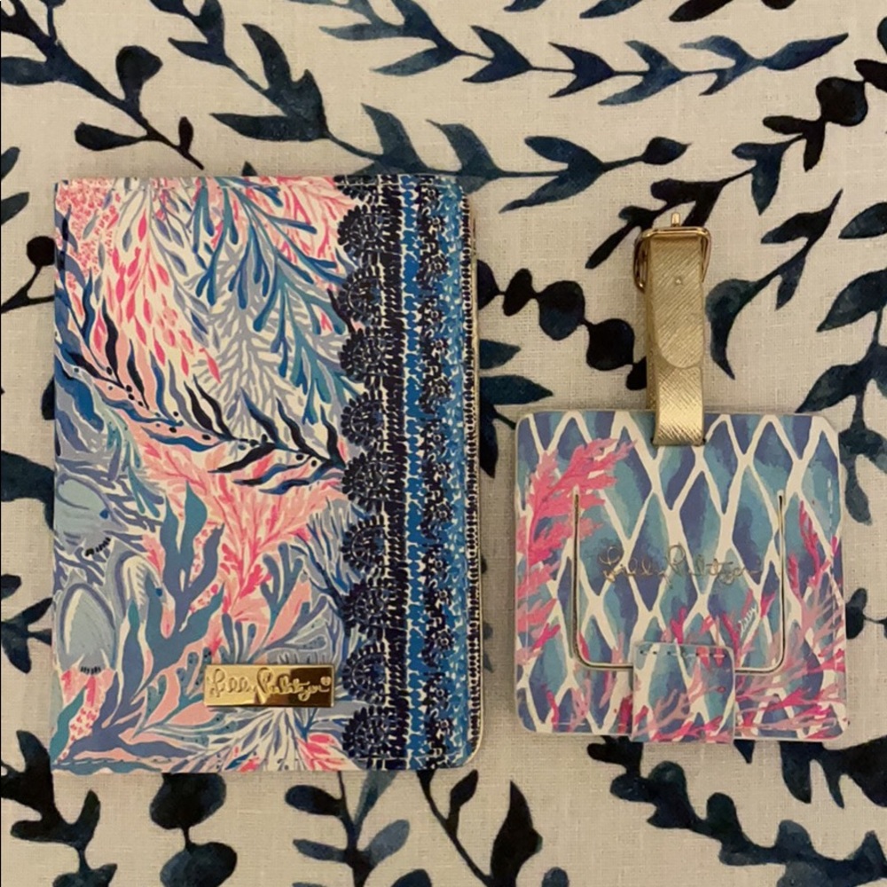 Lilly Pulitzer Passport Holder and Luggage Tag Set
